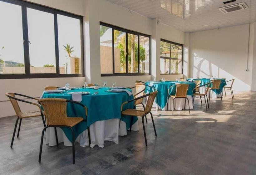 فندق Resort Del Cafe