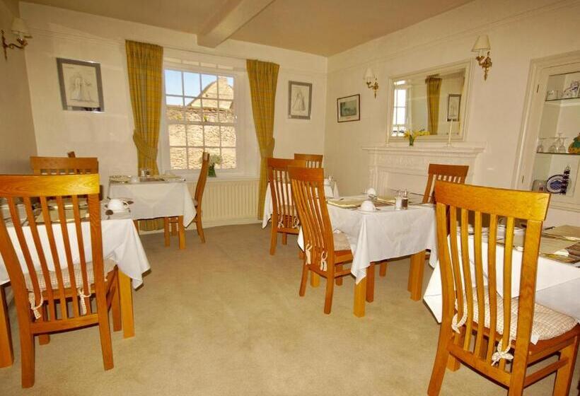 بنسيون Clyde House