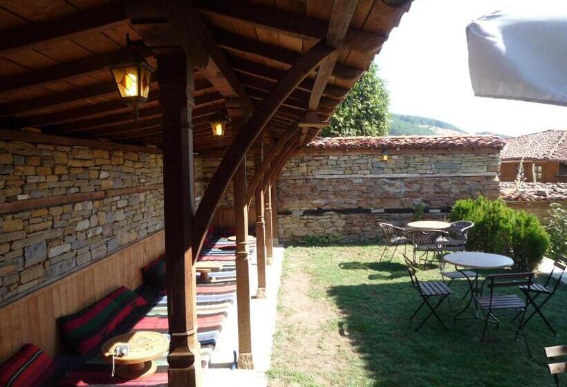 بنسيون Guest House Dimcho Kehaia S Cafe