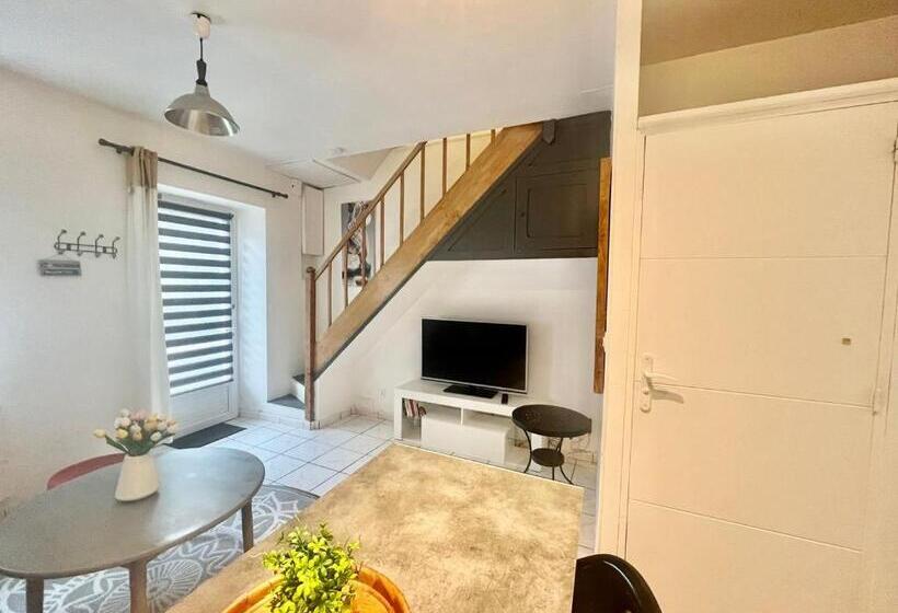 פנסיון La Benoîtine   Jolie Maison à Saint Benoît