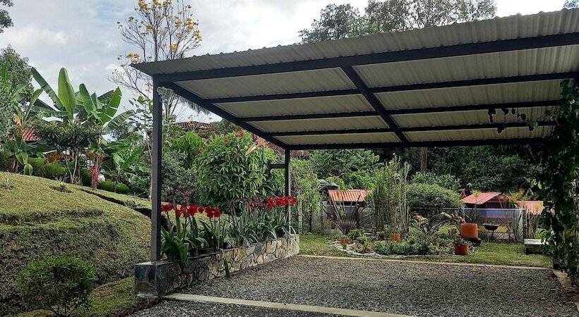 پانسیون Wayra Natura