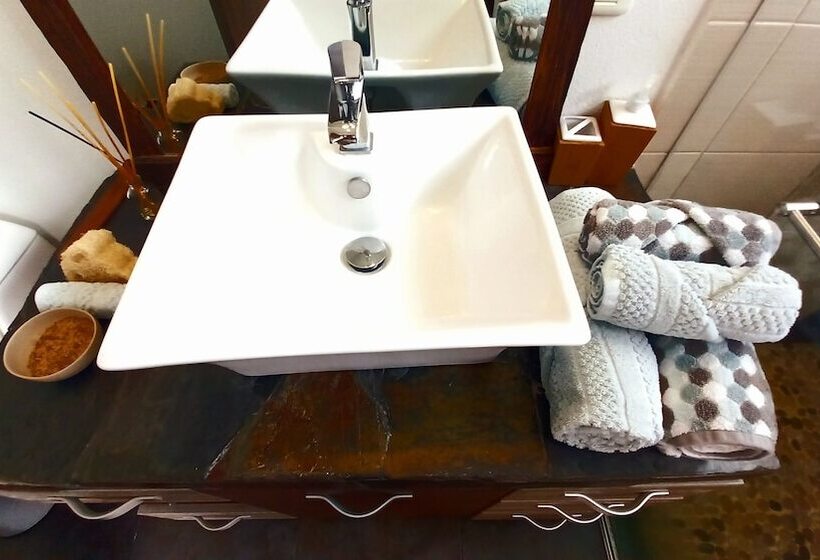 پانسیون Wayra Natura