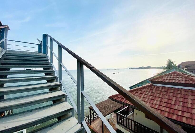 Phala Shore Resort