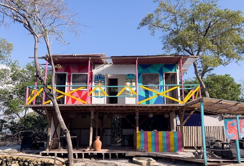 פונדק Cafe Arena Beach