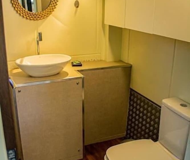 簡易ホテル Eden Bed & Nature