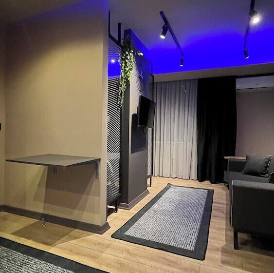 여관 Thalia Suites