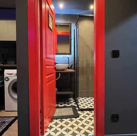 여관 Thalia Suites