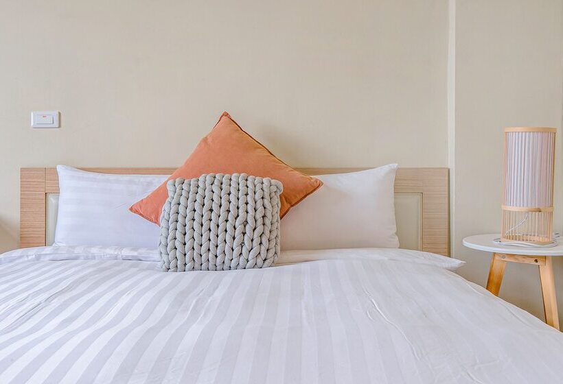 تختخواب و صبحانه H& 嶼光風格旅店 L 彩虹石榴 L 囍福園閤