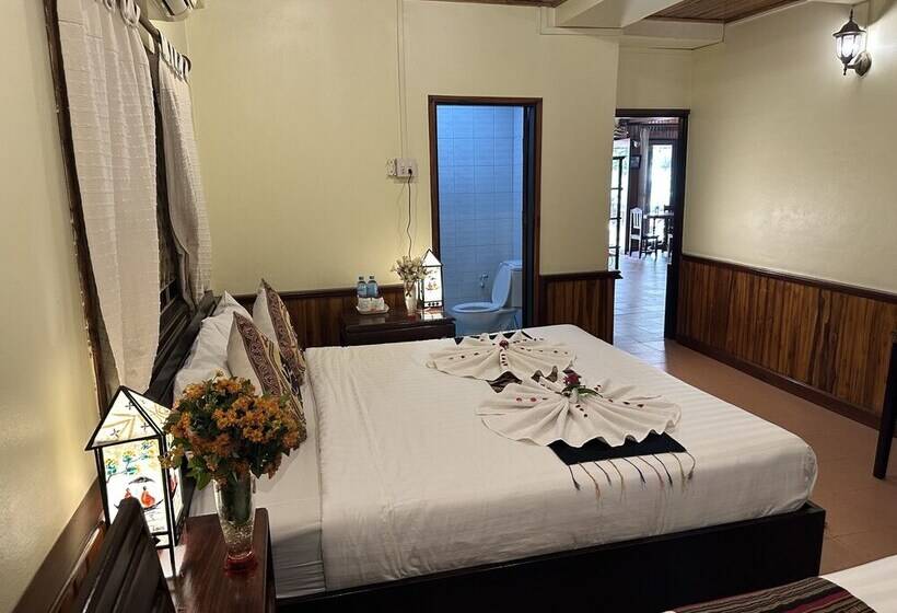 צימר Villa Alounsavath Mekong Riverside