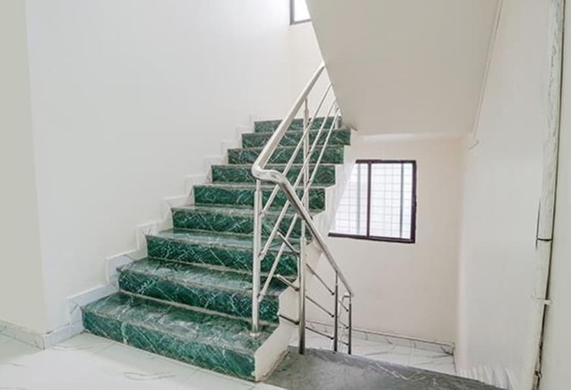 فندق Fabexpress Chaitanya Inn