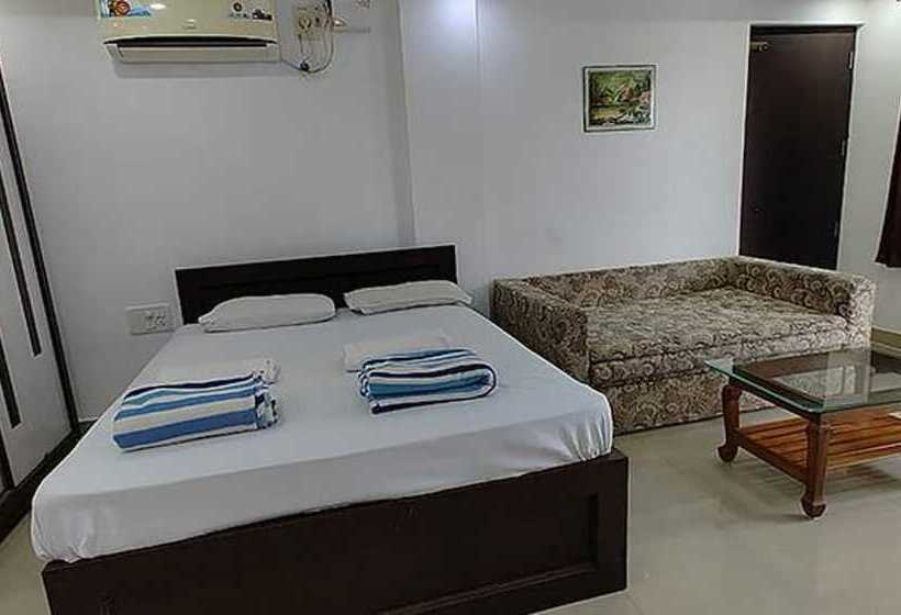 ホテル Fabexpress Vaibhav Guest House