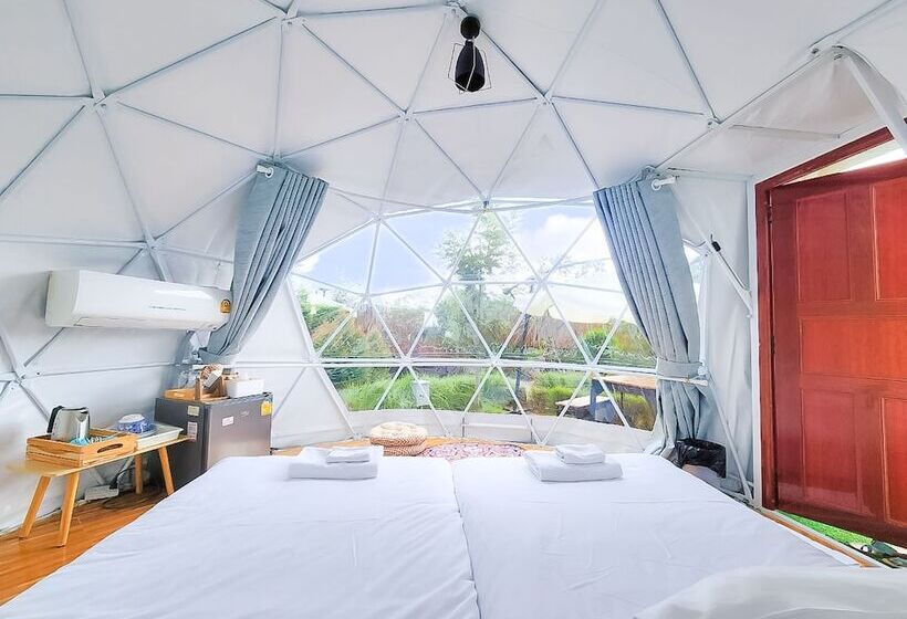 هتل Glamping Hill Khaoyai