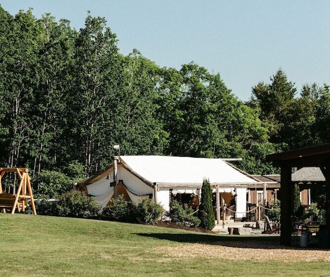 منتجع Whispering Springs Wilderness Retreat