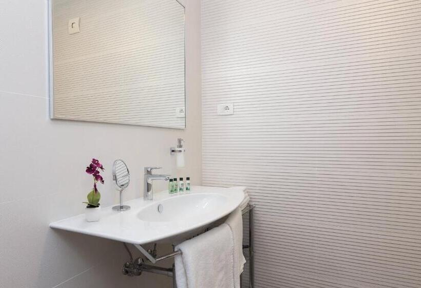 تختخواب و صبحانه Balatura The Fine Bed&breakfast Split