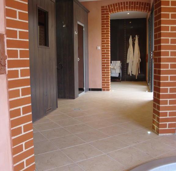 مبيت وإفطار Domaine De Gaudon