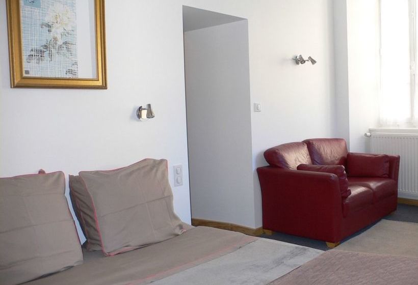 住宿加早餐  Ermitage De Peyreleau