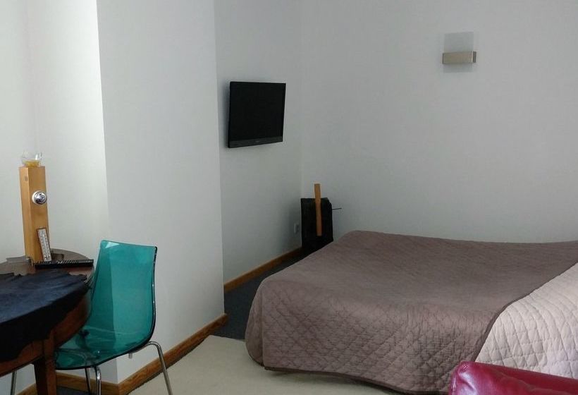 住宿加早餐  Ermitage De Peyreleau