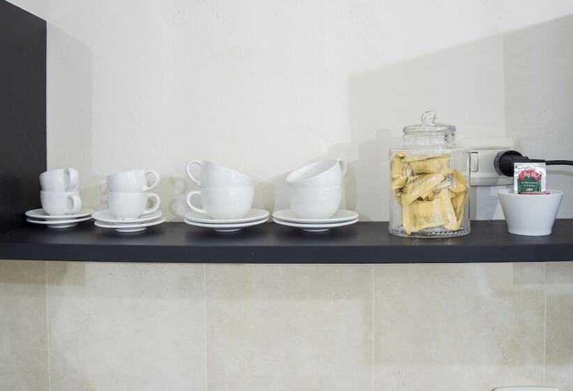 تختخواب و صبحانه La Piazzetta Rooms & Apartments