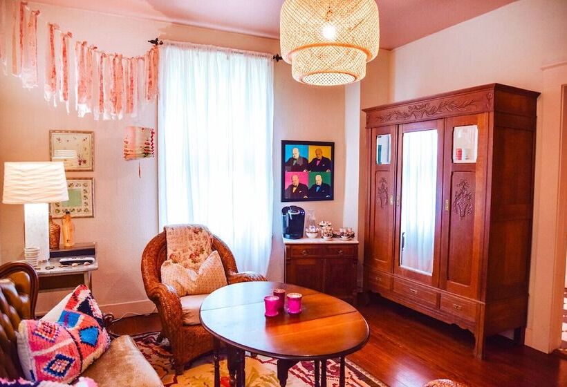 住宿加早餐  The English Merchant's Inn