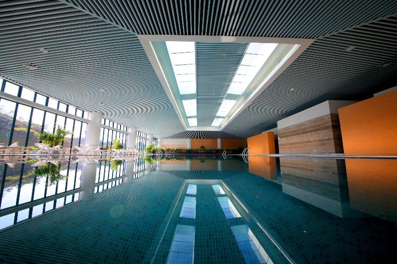 בית מלון כפרי Four Points By Sheraton Heyuan Resort