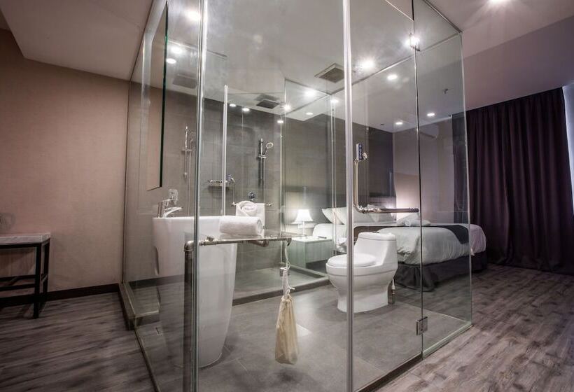 The Leverage Business Hotel Skudai