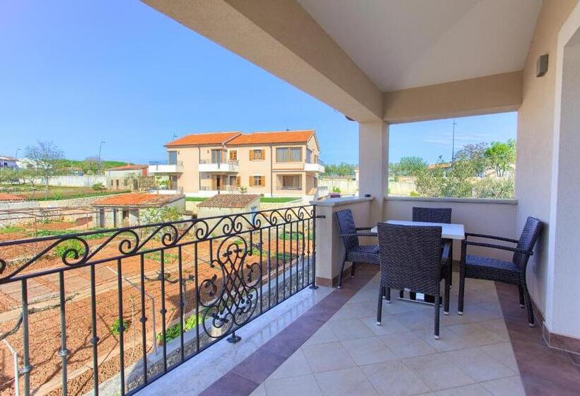 هتل Villa Margaret