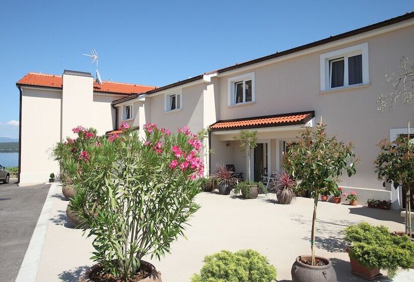 هتل Villa Margaret