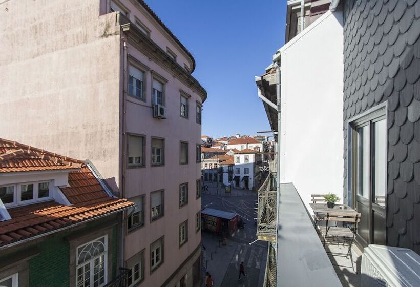 Oporto Local Studios