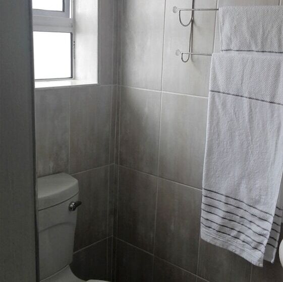 호스텔 Saldanha Bay Lodge