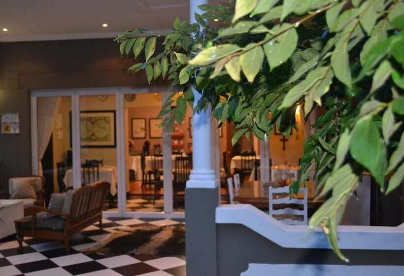 צימר Convent Hill Lodge