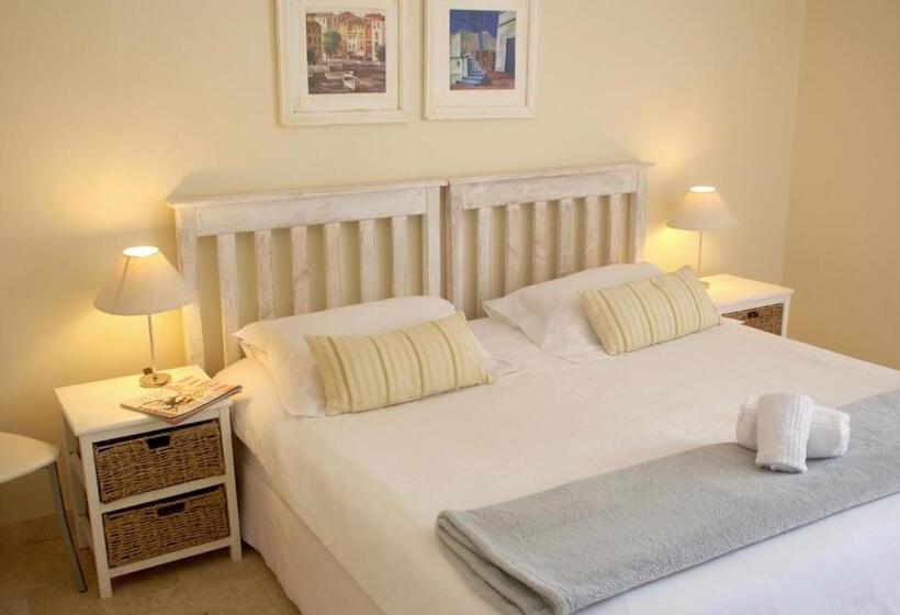 تختخواب و صبحانه Mandalay Guest House Plettenberg Bay