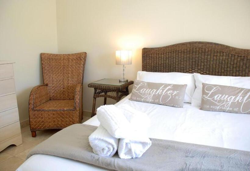 تختخواب و صبحانه Mandalay Guest House Plettenberg Bay