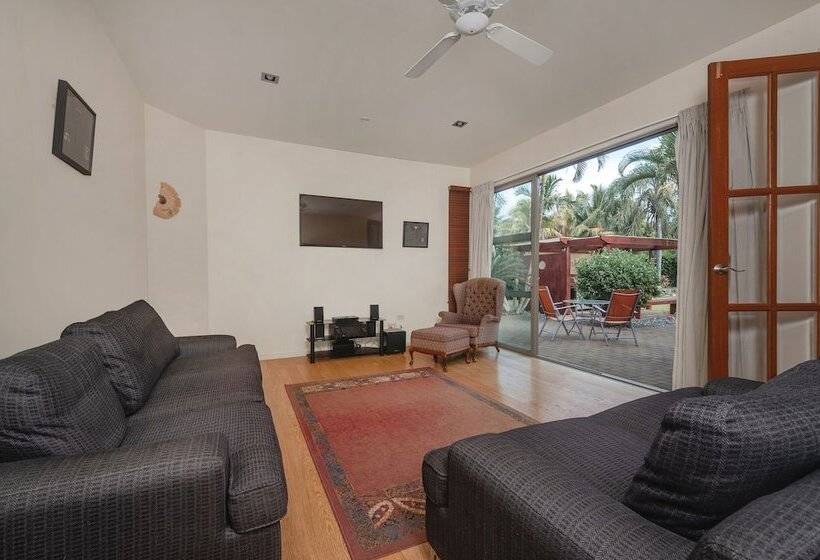 تختخواب و صبحانه Rarotonga S Fishing Lodge   Gt S