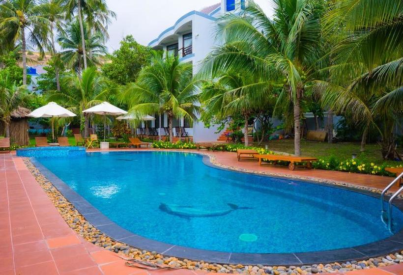 Coral Sea Resort