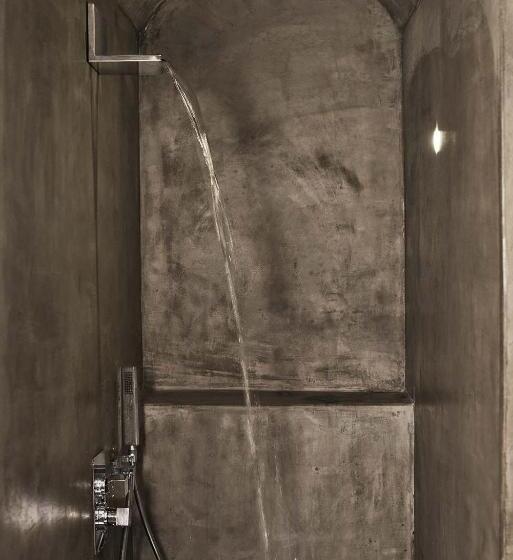 مسافرخانه Sikelia Luxury