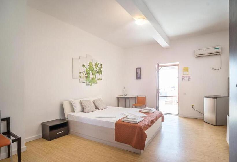 Hostel Cazino Nord Rooms