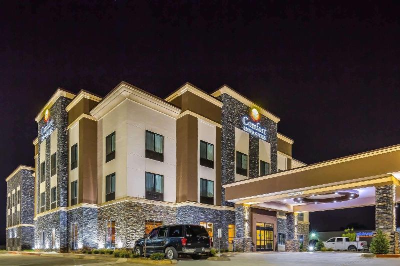 בית מלון כפרי Comfort Inn & Suites Moore  Oklahoma City