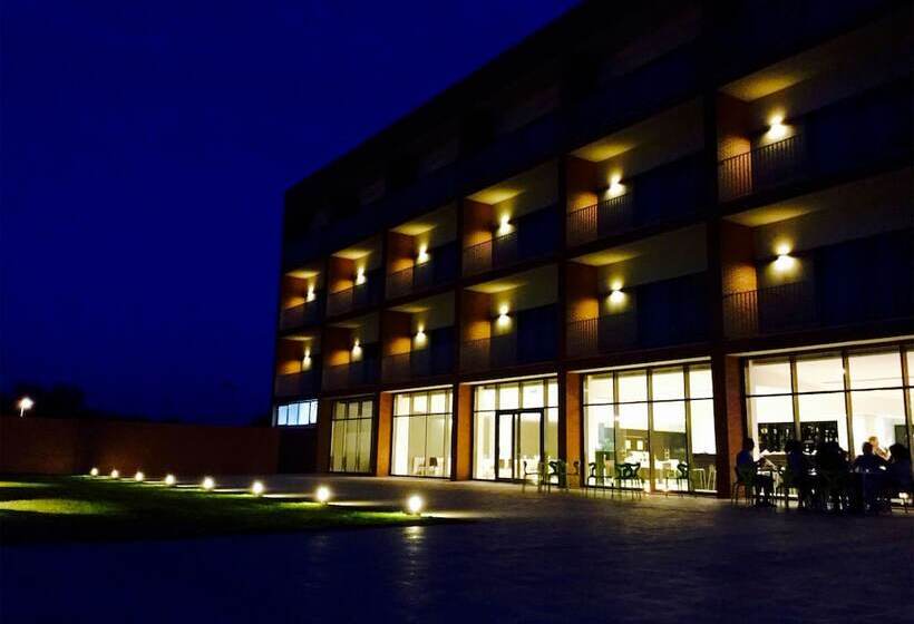 Inn Naples Airport