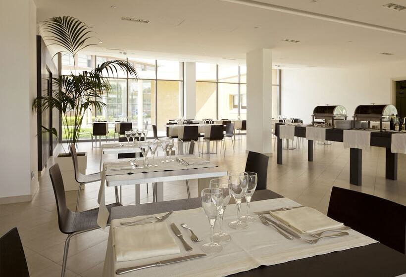 Inn Naples Airport