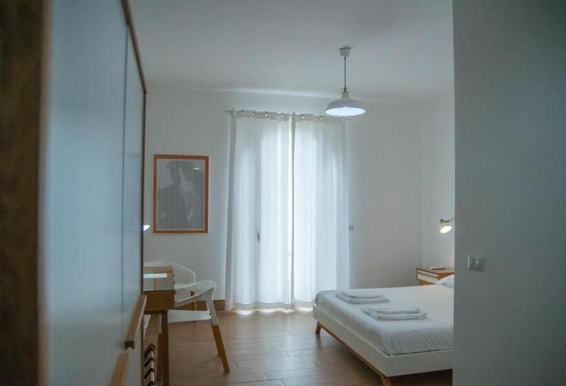 پانسیون Mediterraneo Guesthouse