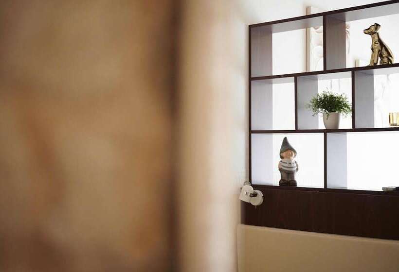 پانسیون Palace Central Square