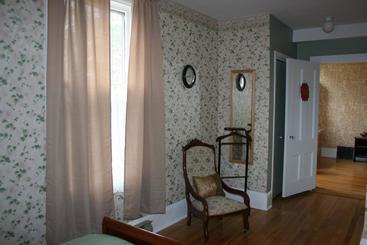 Sackville Bed And Breakfast