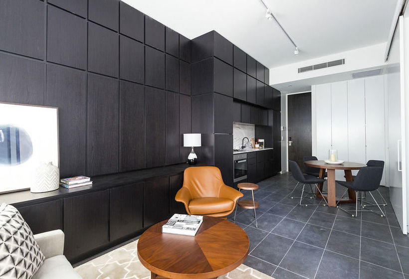 Apartment East Central