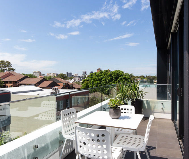 Apartment East Central