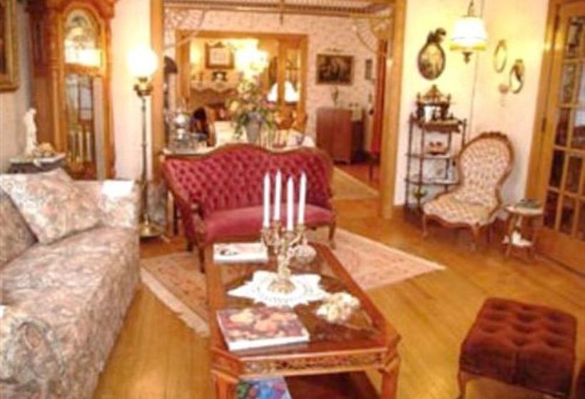 تختخواب و صبحانه Port City Victorian Inn