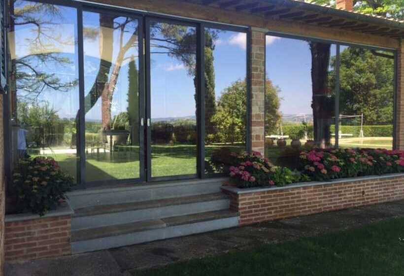 مبيت وإفطار Relais Montemaggiore