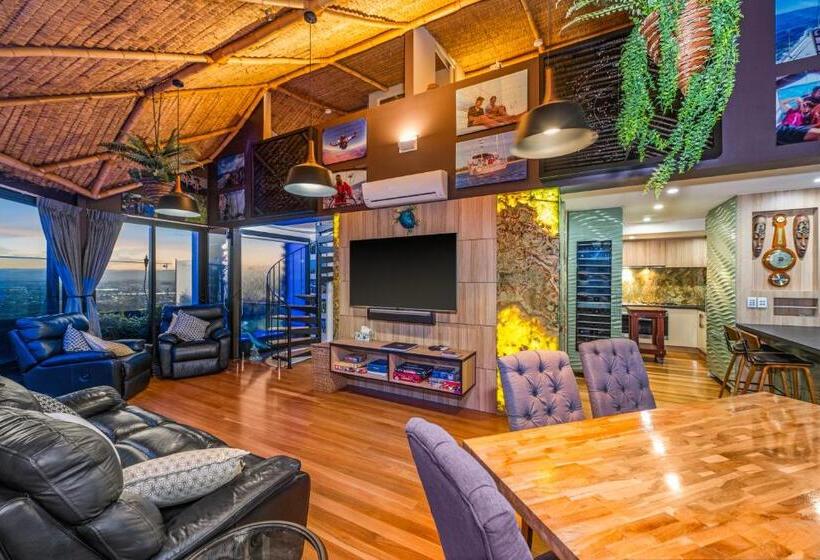Burleigh Esplanade Apartments