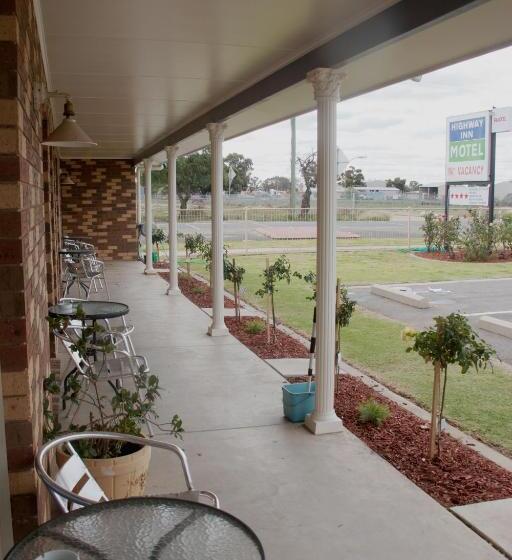 Highway Inn Motel