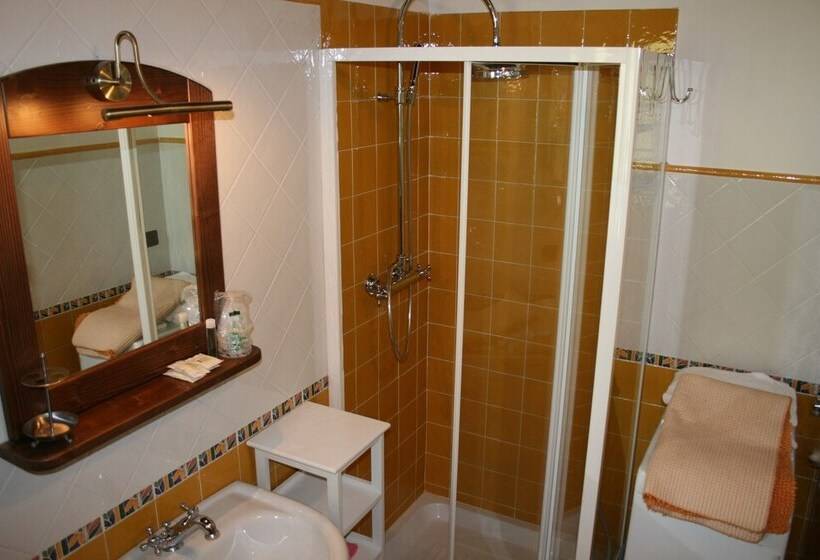 בית מלון כפרי Albergo Diffuso Comeglians