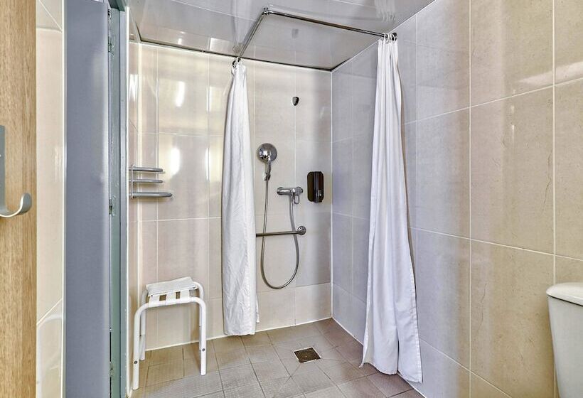 B&b Hotel Clermont Ferrand Le Brézet Aéroport